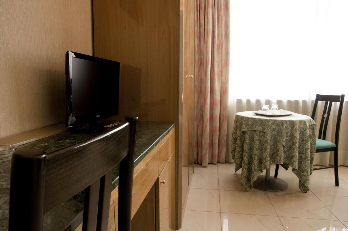 Hotel Thema Rocca San Giovanni Exterior photo